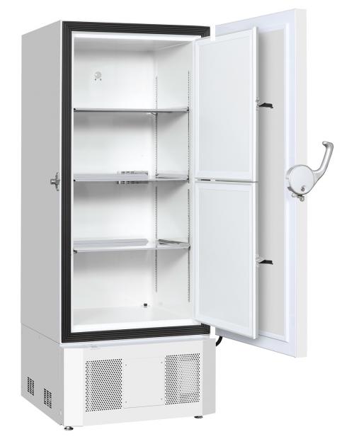 Pionowa zamrażarka niskotemperaturowa -86°C PHCbi MDF-DU503VXH-PE – widok po otwarciu